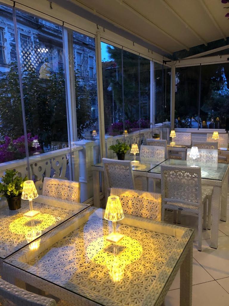 Hi Hotel Ivy Bueyuekada Адалар Екстериор снимка